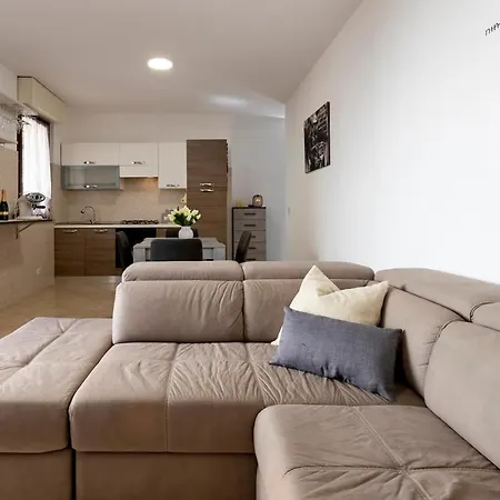 Via Verdi Apartment *